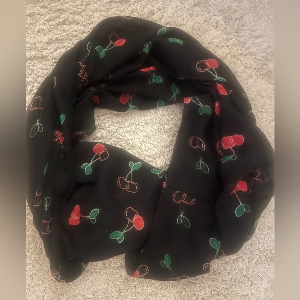 H&M Women’s Cherry Print Infinity Scarf